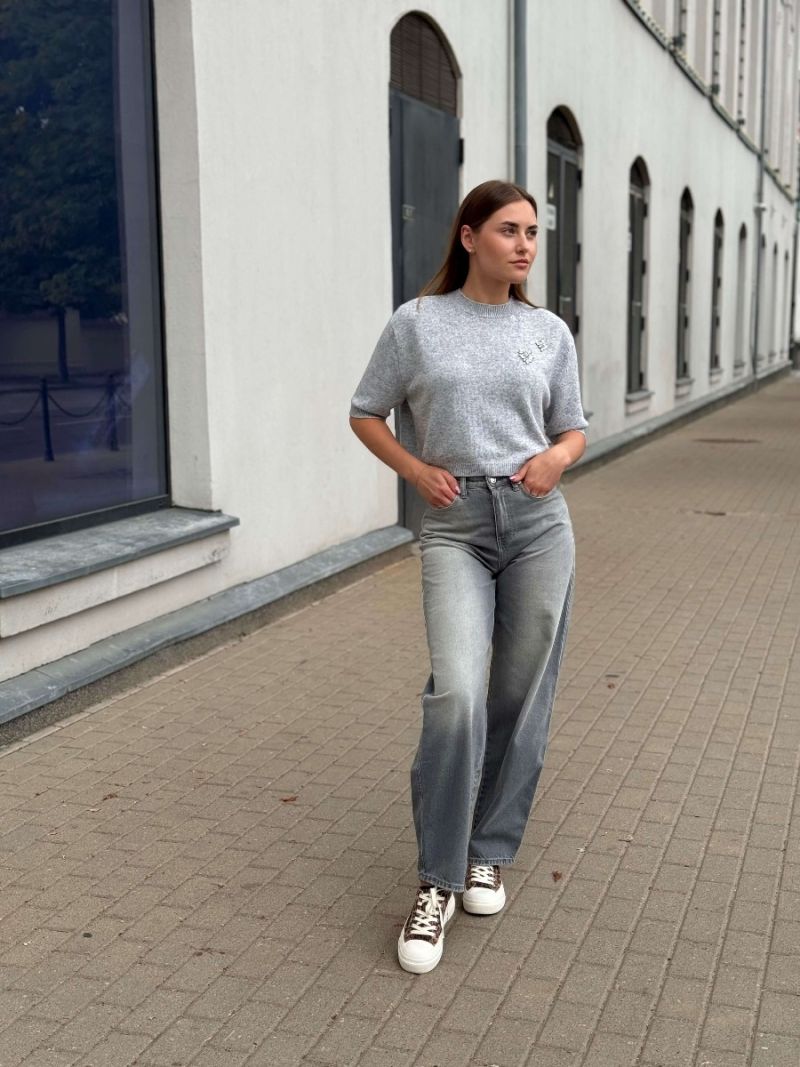 Megztinis trumpomis rankovėmis Light Grey